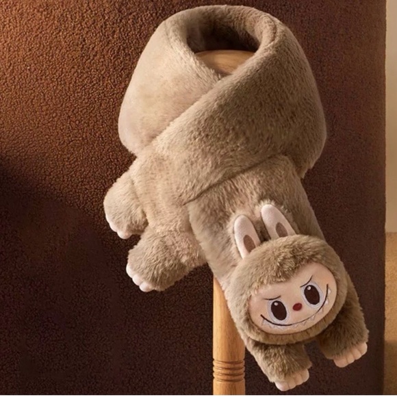 Labubu Scarf Color Brown - Picture 2 of 3